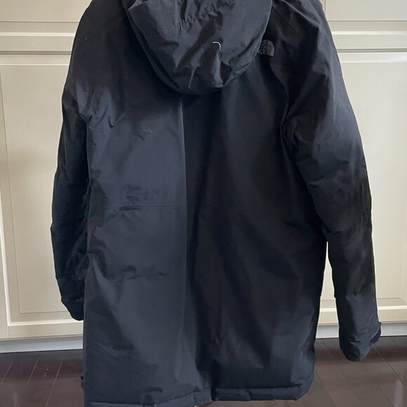 The North Face Parka - Picture 2 of 2